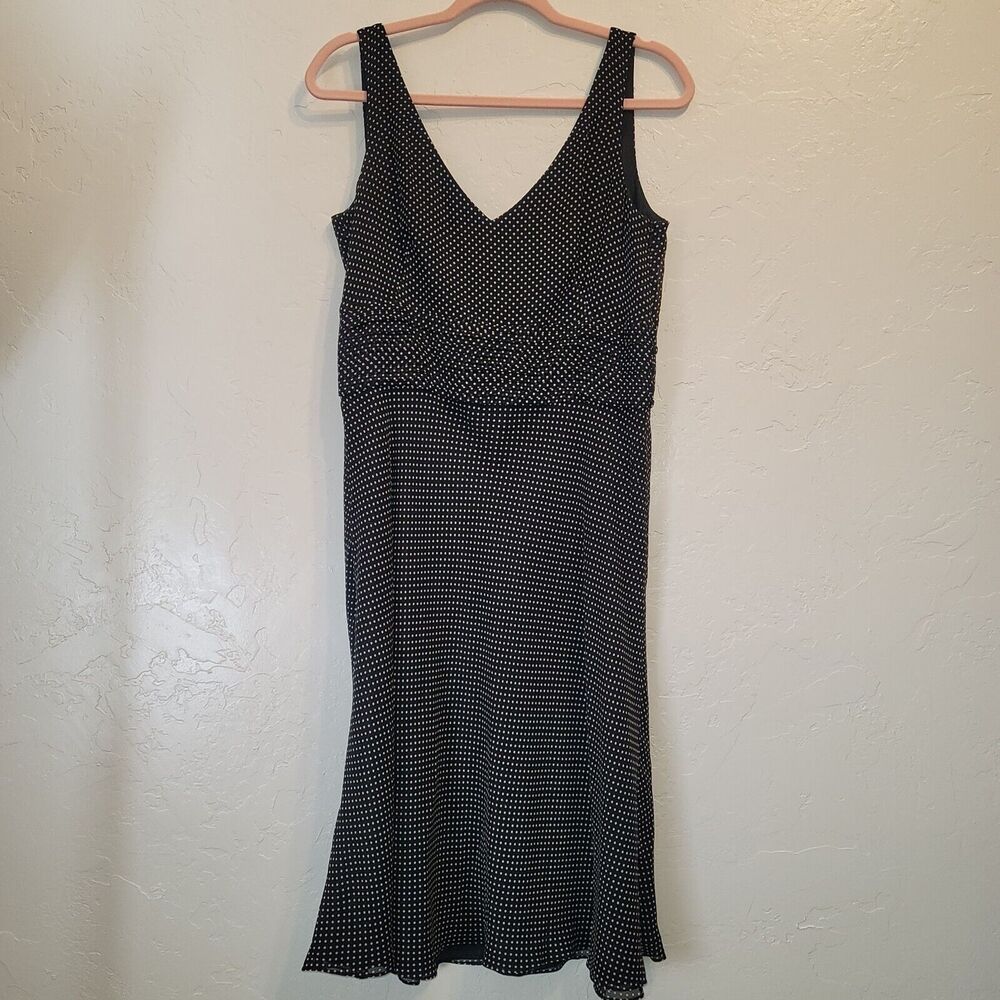 Ann Taylor Womens Sz 8 Sleeveless Dress 100% Silk Black Polka Dot Lined